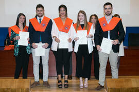 Grupo de alumnas y alumnos en la Graduación de Másters de la Facultad de Ciencias Económicas y Empresariales de la Universidad de Málaga. Paraninfo. Abril de 2018