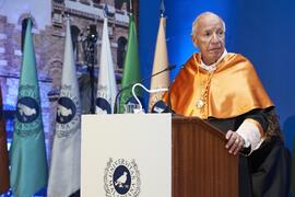 Alejandro Portes en su investidura como Doctor "Honoris Causa" por la Universidad de Málaga. Paraninfo. Octubre de 2024