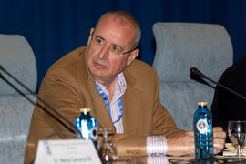 Antonio Souvirón Rodríguez. Acto inaugural del 4º Congreso Internacional de Actividad Físico-Deportiva para Mayores. Escuela Técnica Superior de Ingeniería Informática y Telecomunicaciones. Marzo de 2011