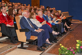 Asistentes a la entrega de la Medalla de Oro de la Universidad de Málaga a la Universidad de Córdoba y a la Universidad de Sevilla. Paraninfo. Junio de 2023